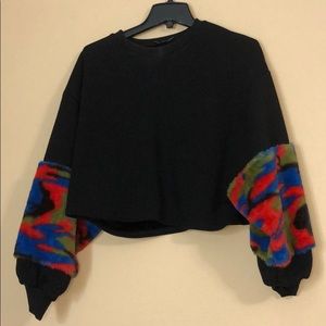 Long sleeve crop top